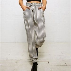 AEO don’t ask why paper bag pants